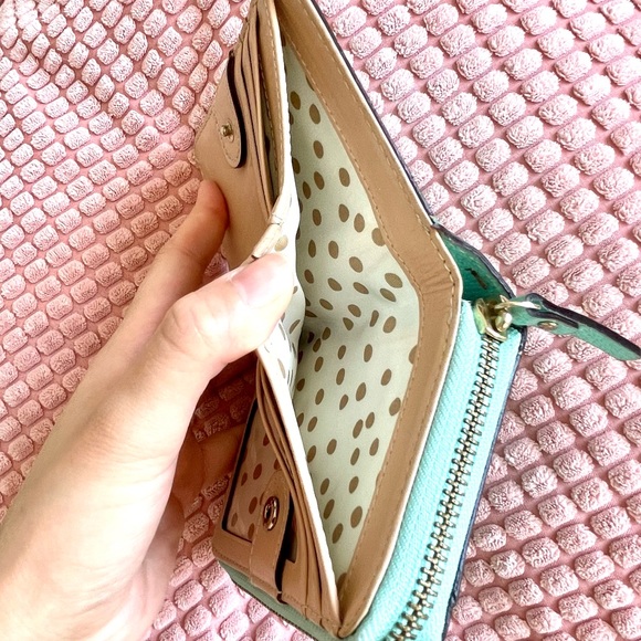Kate Spade zipper wallet - Picture 6 of 8